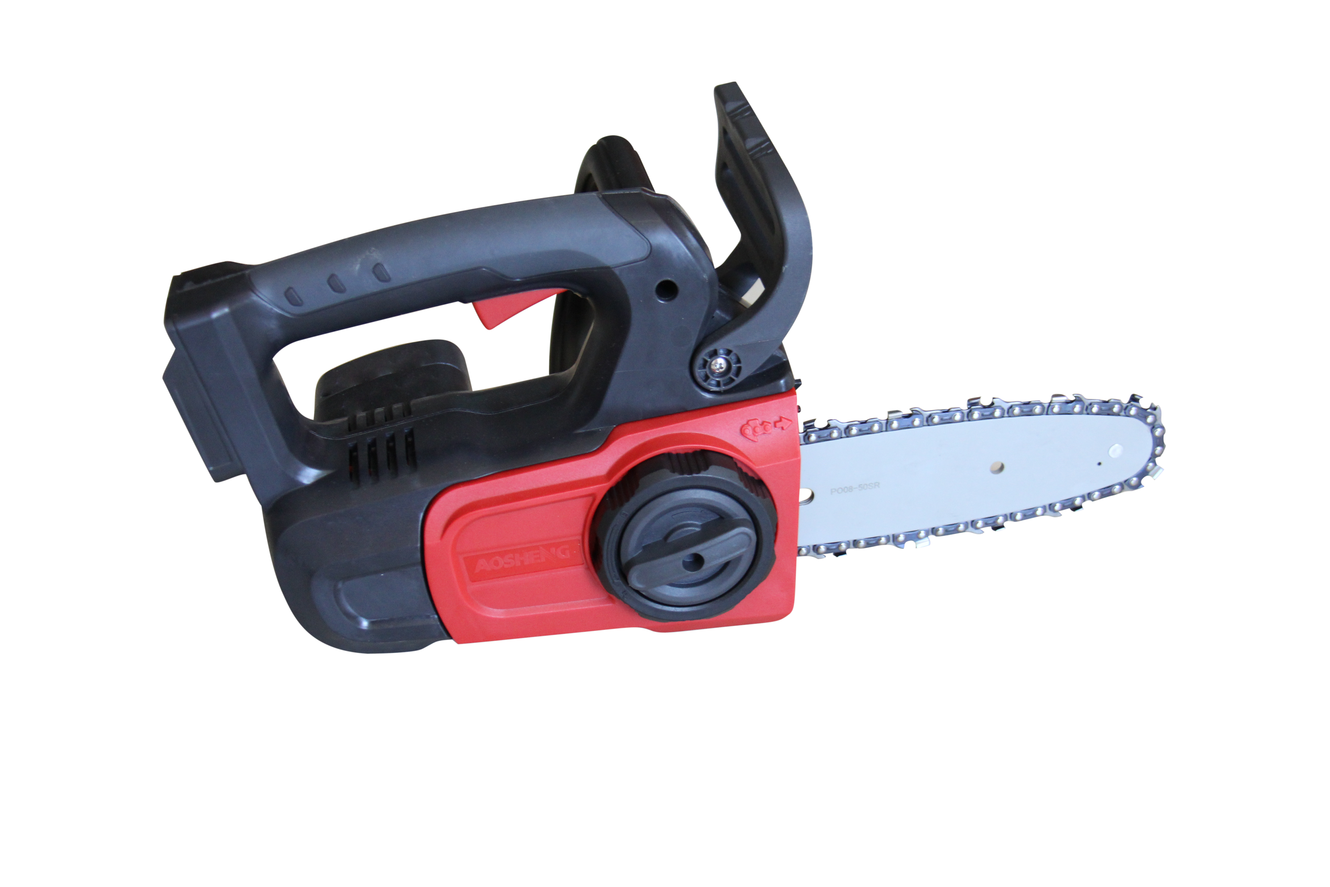 Care este modul corect de utilizare a unui ferăstrău cu lanț?